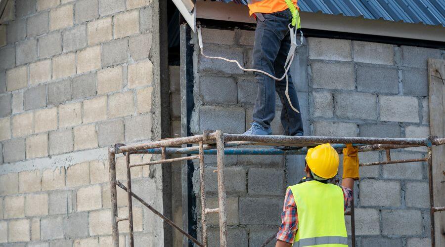 Expert Emergency Roof Repairs services in Braymer, MO